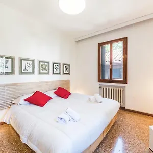 Ca' Roberta , Venice Italy